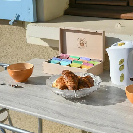 Aux Volets Bleus - Wifi Parking Apartamento *